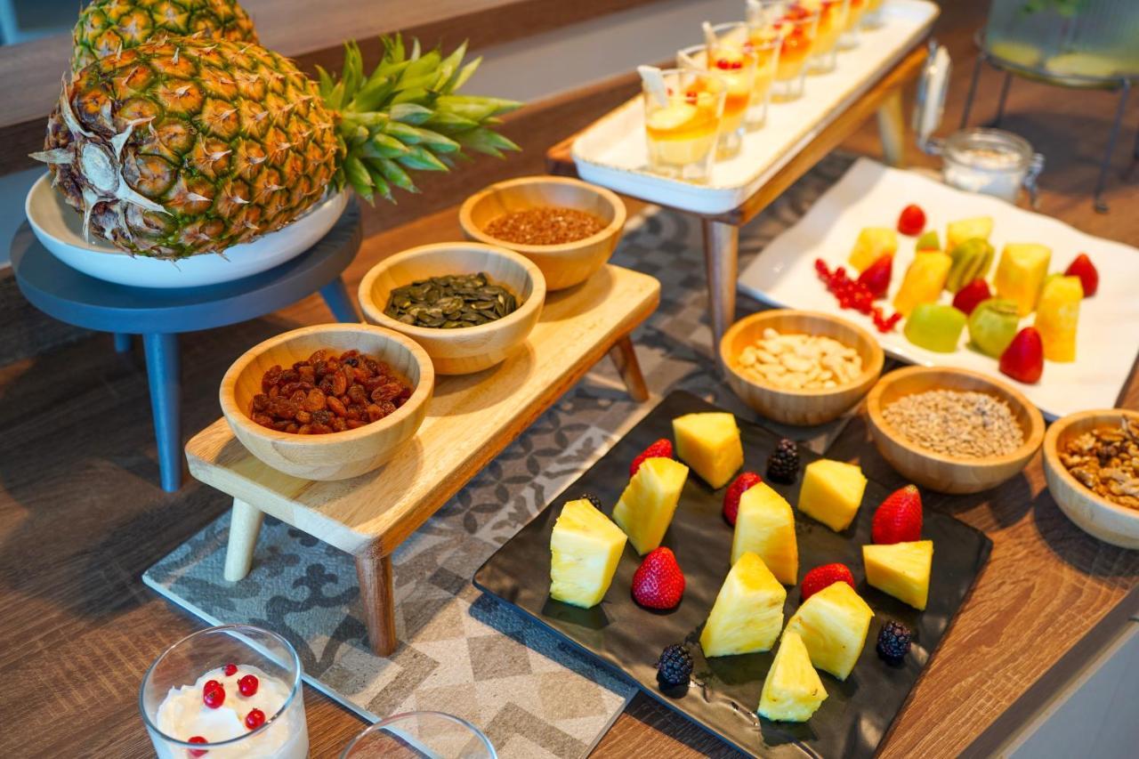 Hotel Alexandra - Beach Front - Healthy Xxl Breakfast & Brunch Until 12 30 - Parking Included Misano Adriatico Exterior foto