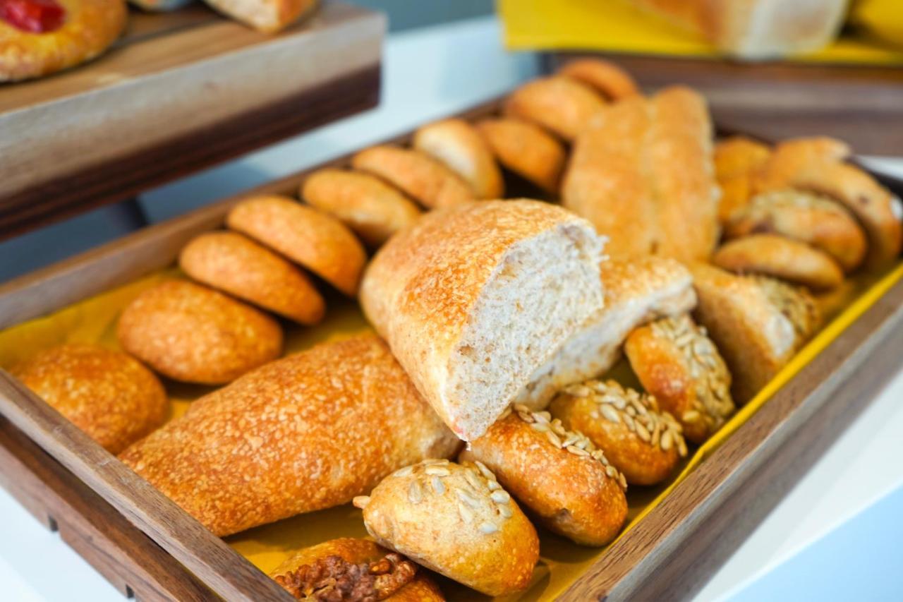 Hotel Alexandra - Beach Front - Healthy Xxl Breakfast & Brunch Until 12 30 - Parking Included Misano Adriatico Exterior foto